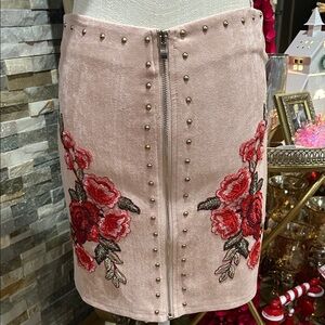 a'gaci Pink Pencil Skirt with Floral Embroidery